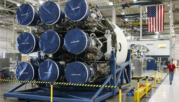 SpaceX arrin fitimin e parë që nga hyrja në bursë